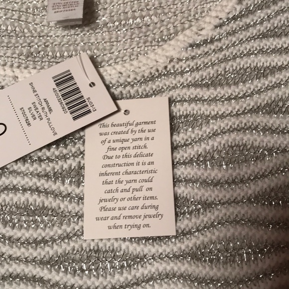 Chico’s Summer Sweater - Picture 4 of 7